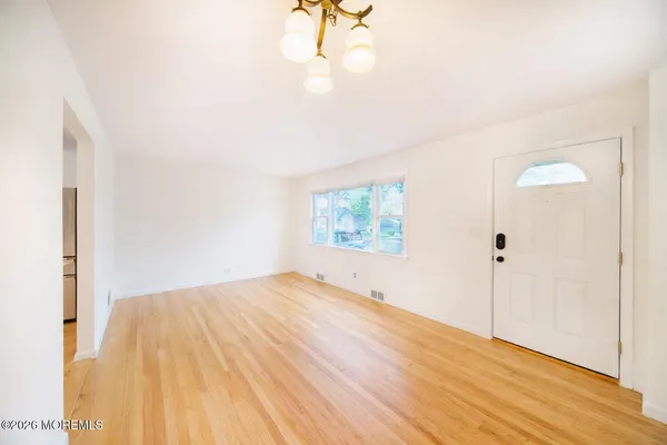 $3,975 | 32 Lake Avenue, Fair Haven, NJ 07704