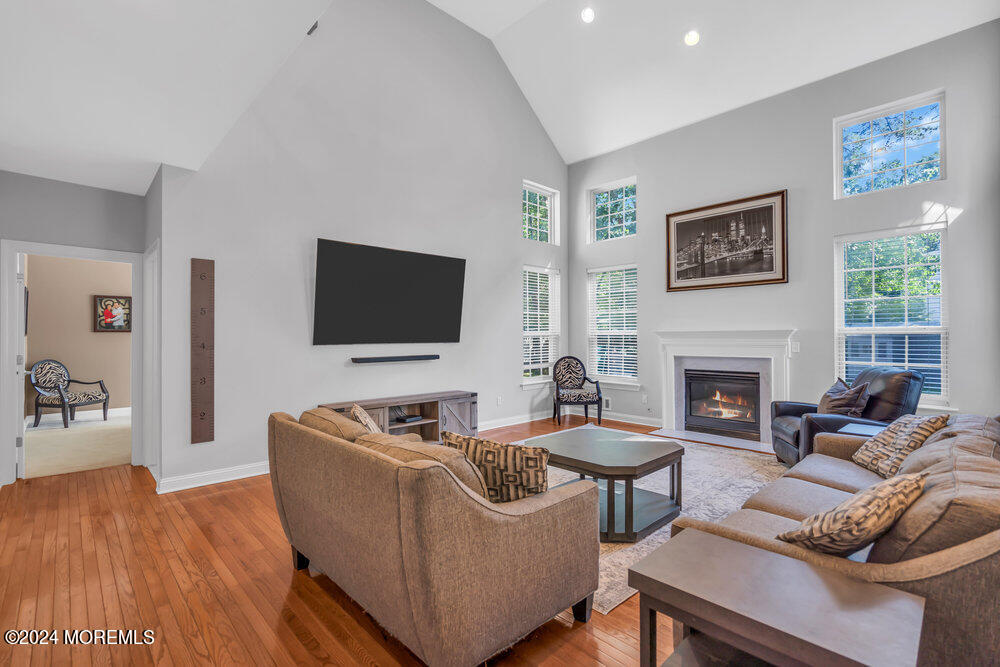 863 Anderson Road Jackson, NJ 08527 - Photo 12 of 42 Great Room