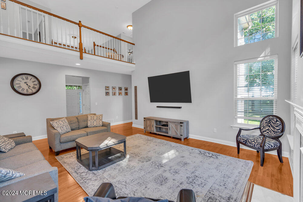 863 Anderson Road Jackson, NJ 08527 - Photo 13 of 42 Great Room