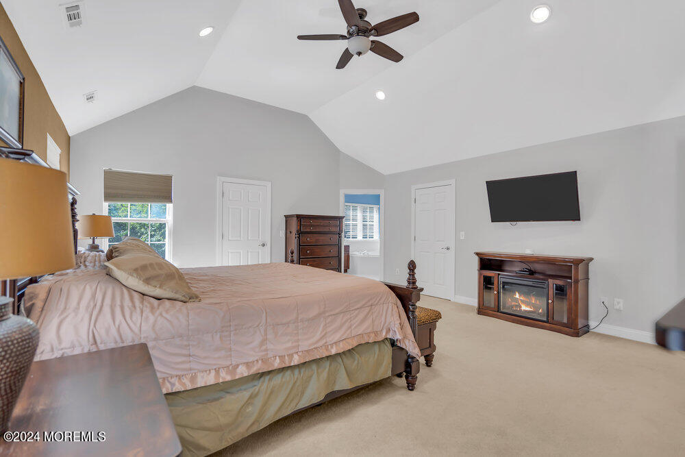 863 Anderson Road Jackson, NJ 08527 - Photo 22 of 42 Primary Bedroom