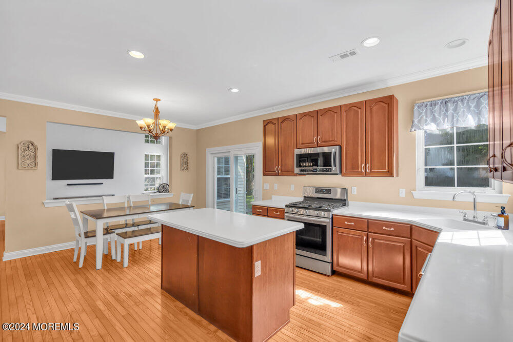 863 Anderson Road Jackson, NJ 08527 - Photo 8 of 42 Kitchen