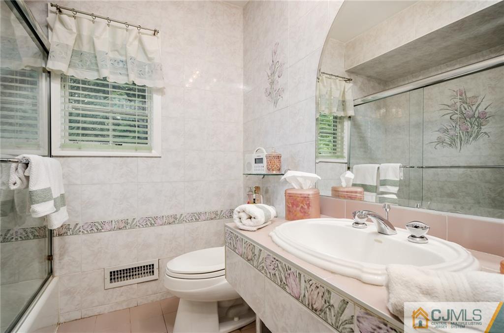 15 Sand Road East Brunswick, NJ 08850 - Photo 16 of 25 Gallery Image 16