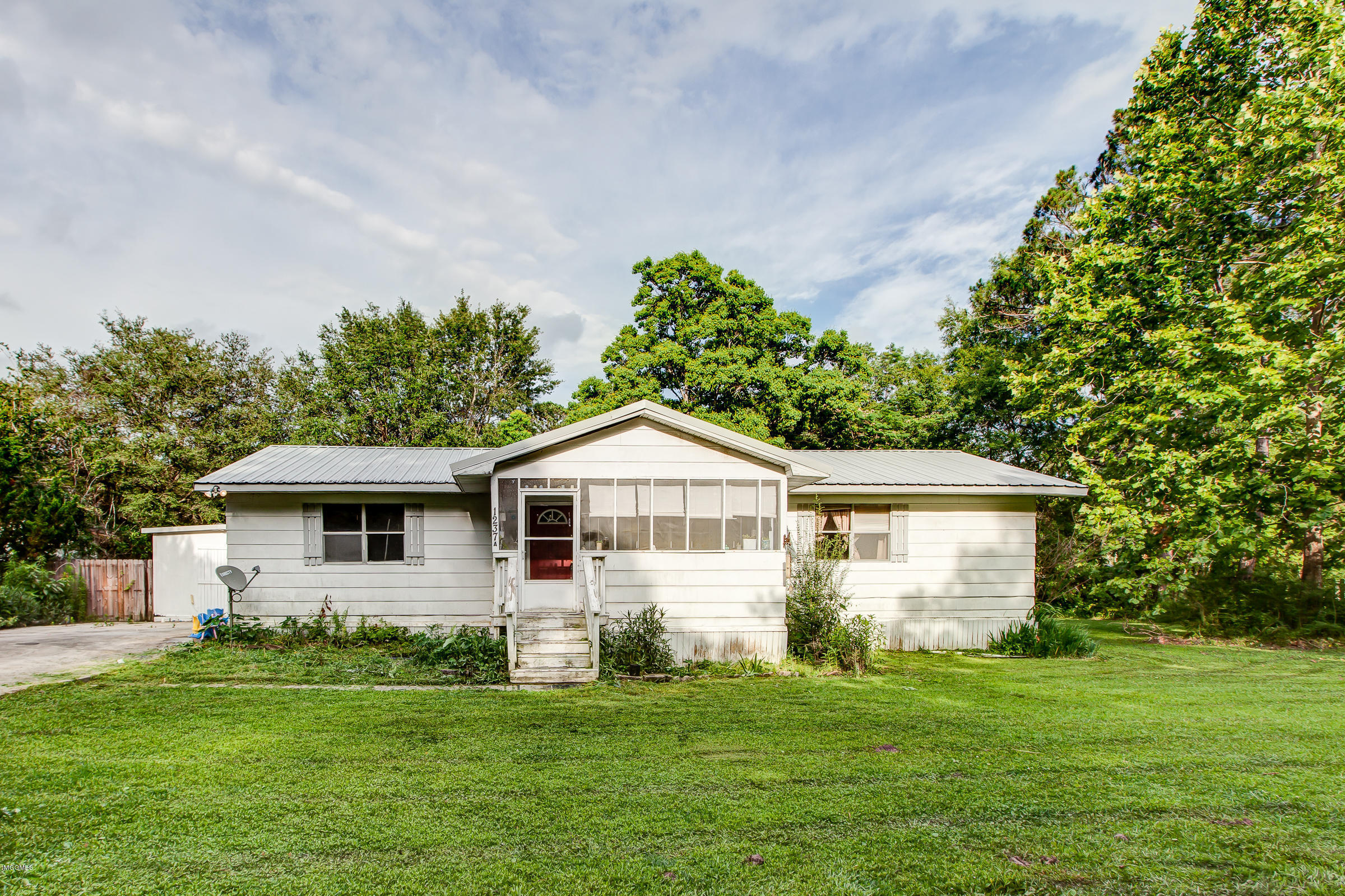 1237 A Roys Road Gautier, MS 39553 - Photo 1 of 37 1237Roys-31