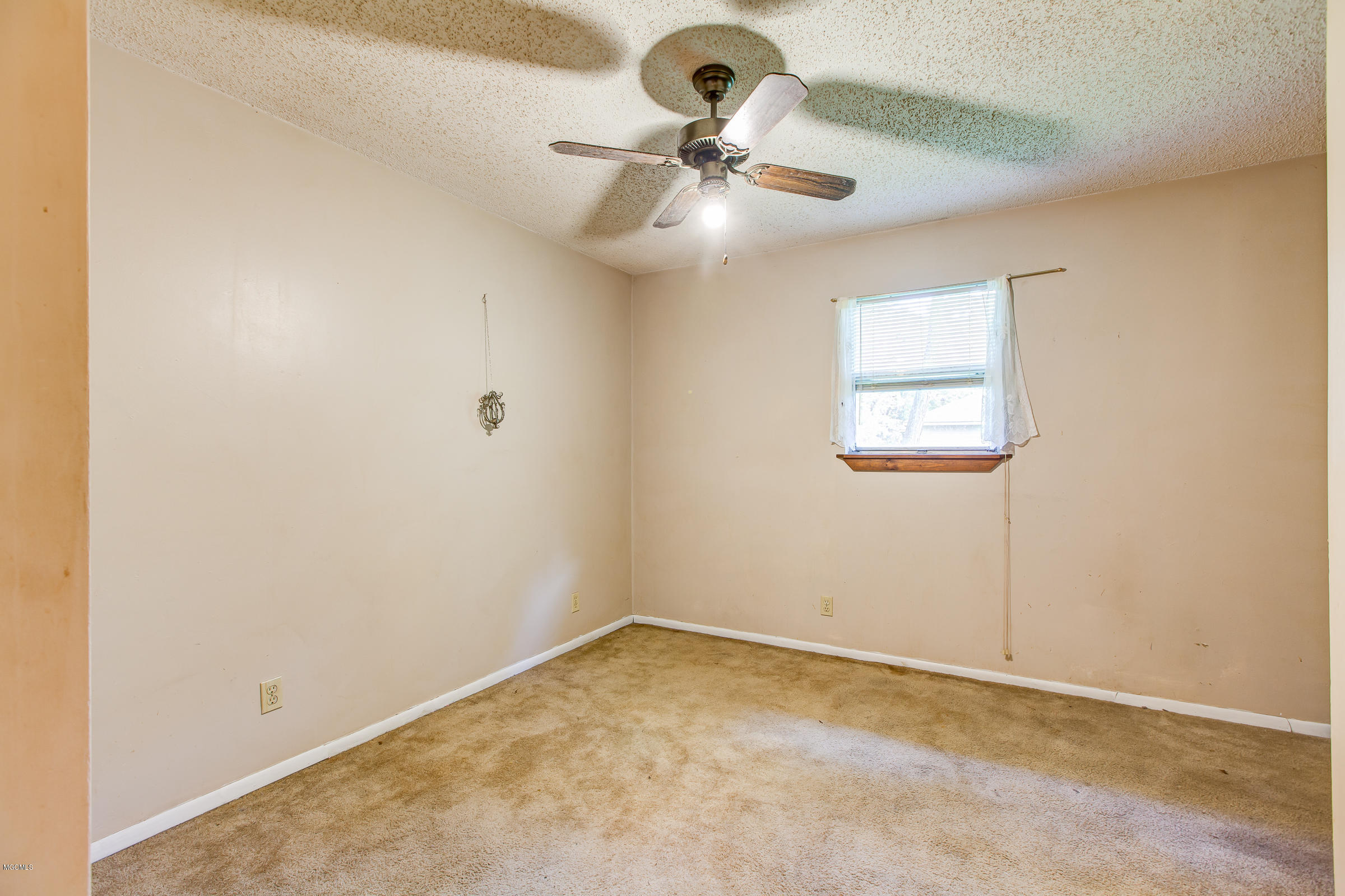 1237 A Roys Road Gautier, MS 39553 - Photo 23 of 37 1237Roys-22