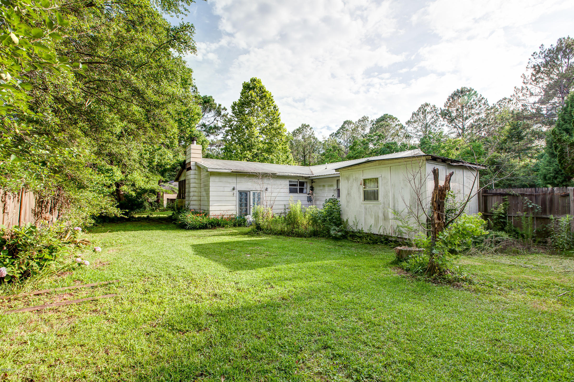 1237 A Roys Road Gautier, MS 39553 - Photo 35 of 37 1237Roys-35