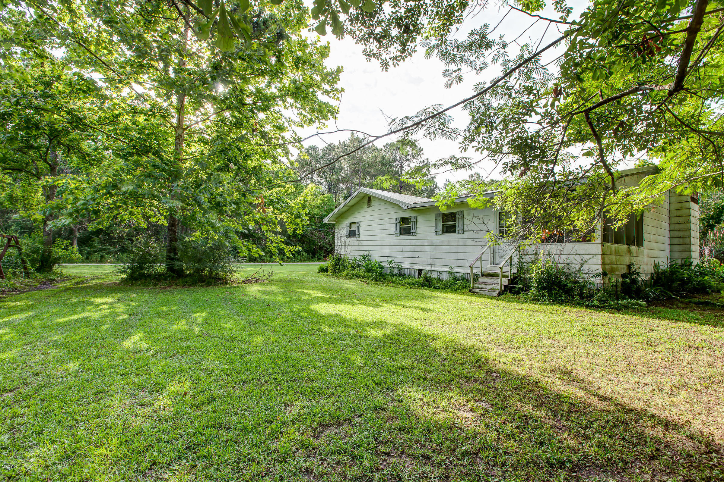 1237 A Roys Road Gautier, MS 39553 - Photo 36 of 37 1237Roys-36