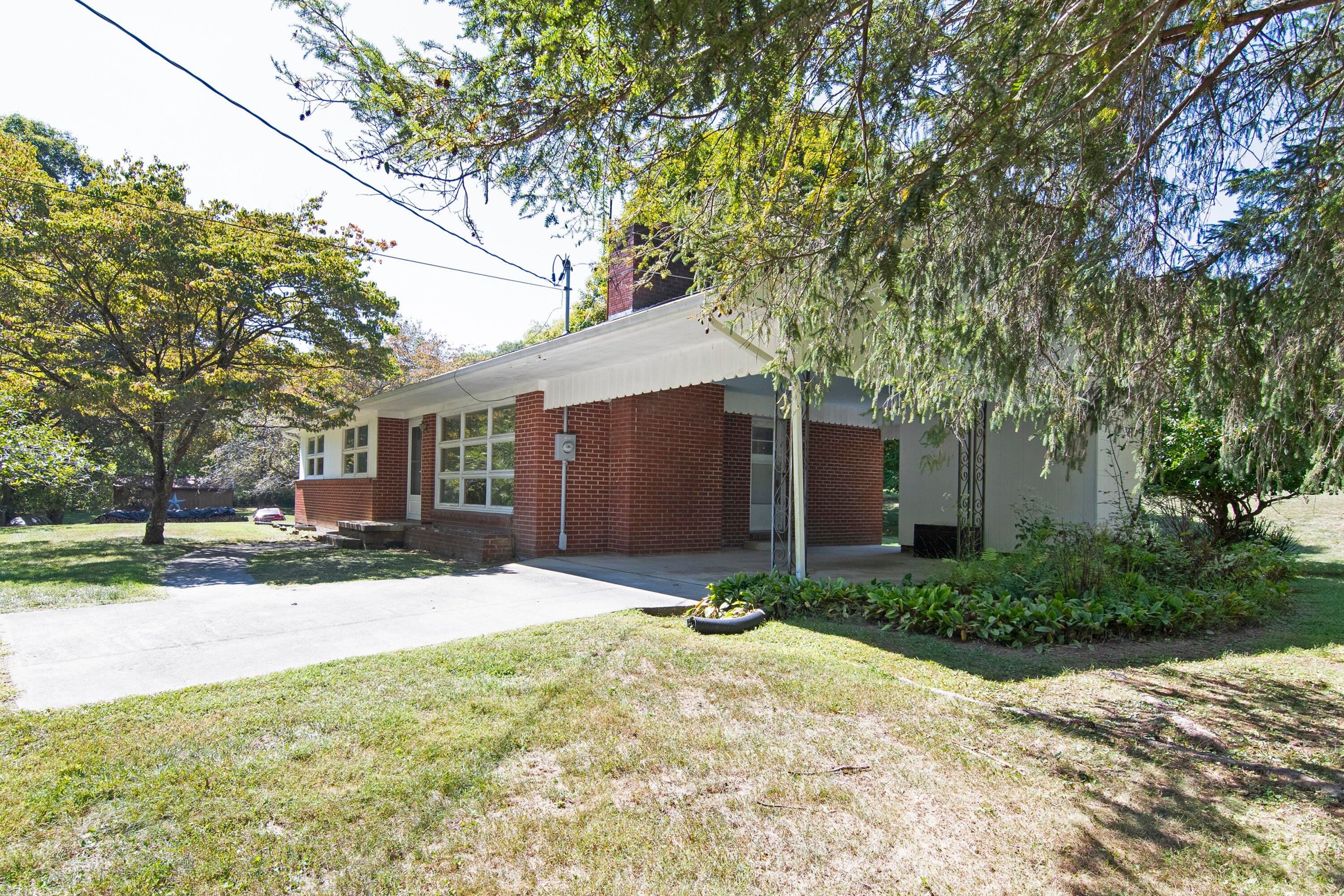 155 Dickson Road Caldwell, WV 24925 - Photo 63 of 78 Gallery Image 63