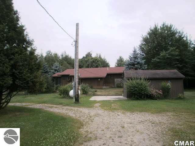4253 West Laporte Road St. Louis, MI 48880 - Photo 21 of 25 1772861-20.JPG