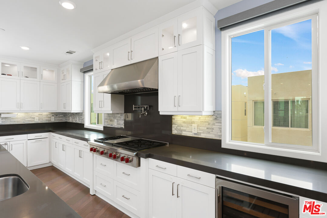 116 Catalyst Irvine, CA 92618 - Photo 26 of 75