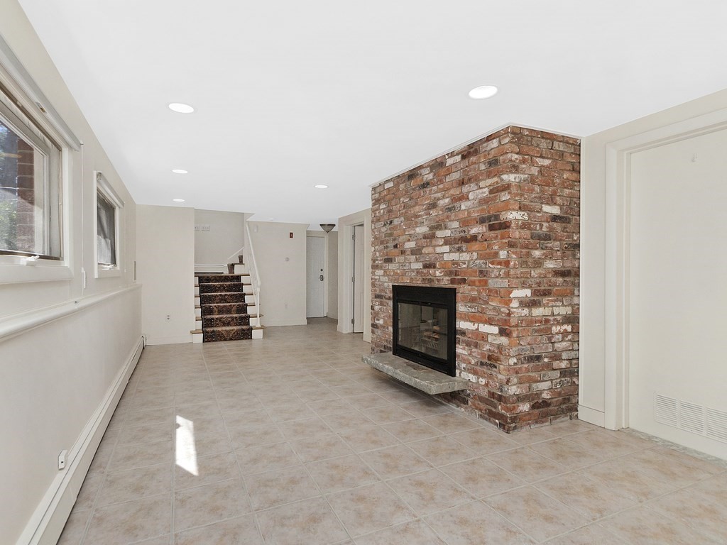 76 Pine Brook Road Carlisle, MA 01741 - Photo 14 of 18