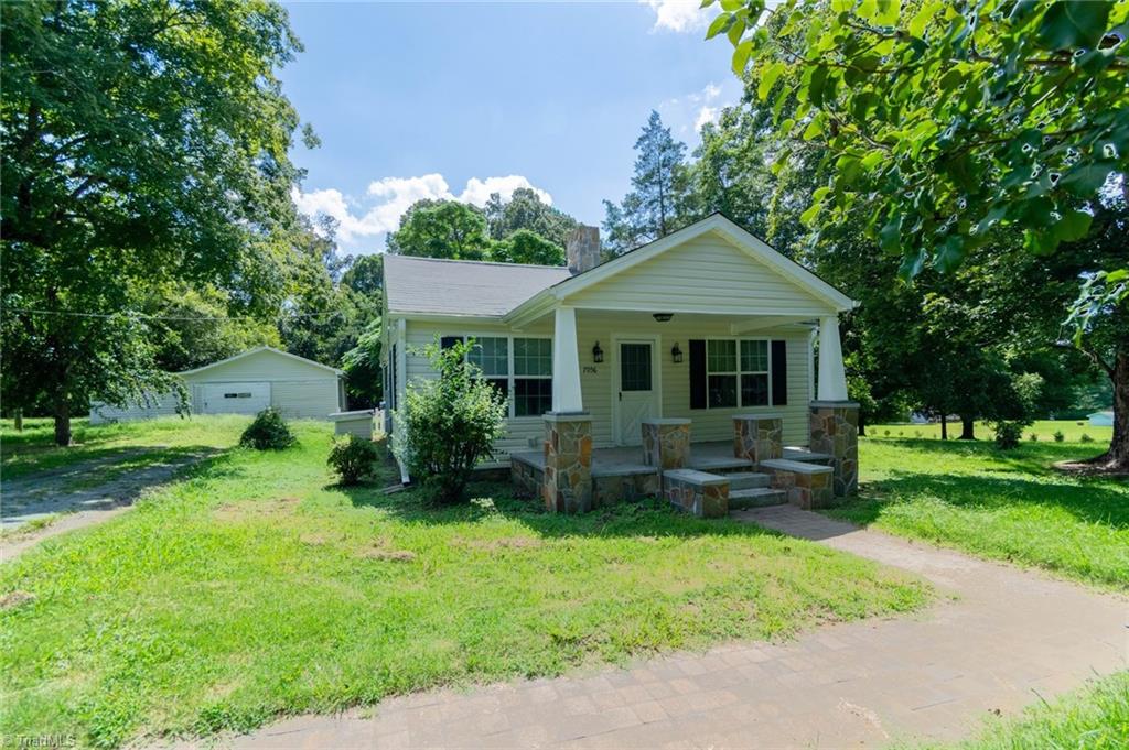 7056 Crescent Road Whitsett, NC 27377 - Photo 2 of 13 Gallery Image 2