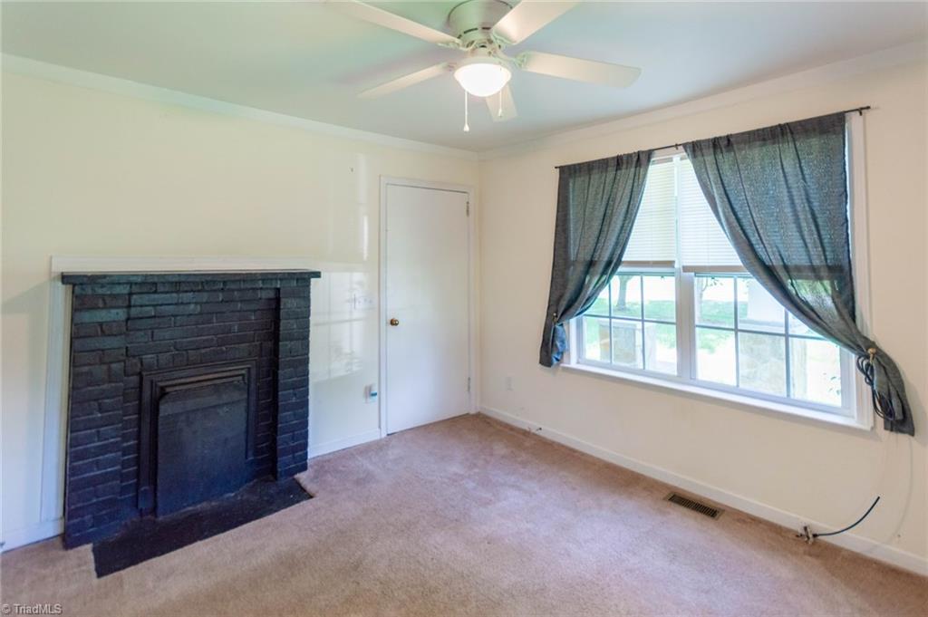 7056 Crescent Road Whitsett, NC 27377 - Photo 12 of 13 Gallery Image 12