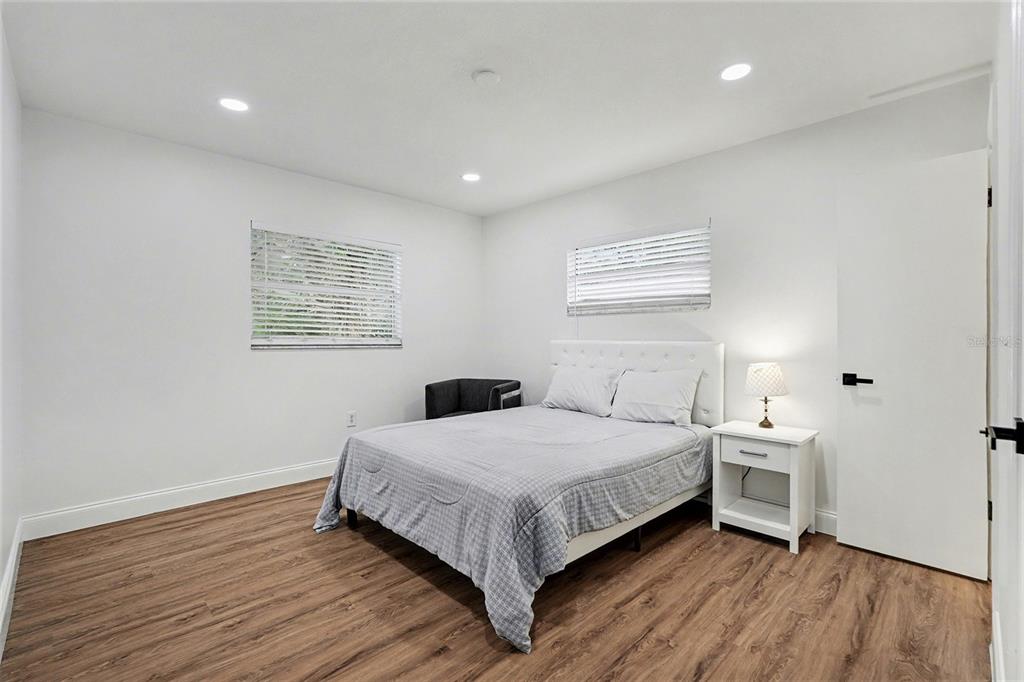 611 Huntington Street Brandon, FL 33511 - Photo 12 of 32