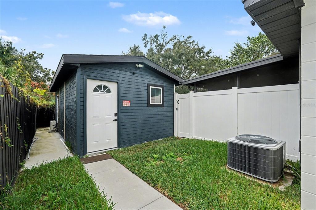 611 Huntington Street Brandon, FL 33511 - Photo 15 of 32