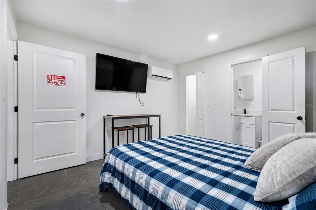 611 Huntington Street Brandon, FL 33511 - Photo 18 of 32