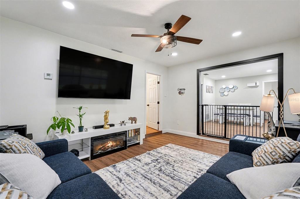 611 Huntington Street Brandon, FL 33511 - Photo 7 of 32