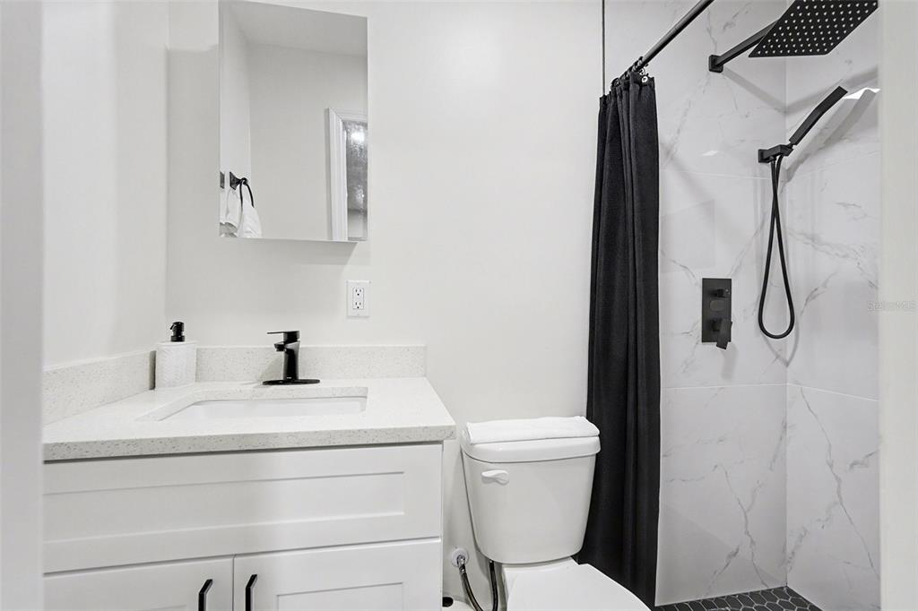 611 Huntington Street Brandon, FL 33511 - Photo 10 of 32