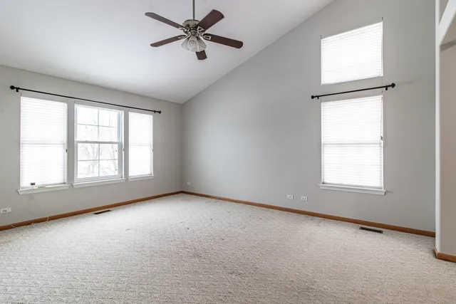 $4,100 | 276 Pembrook Lane, Mundelein, IL 60060