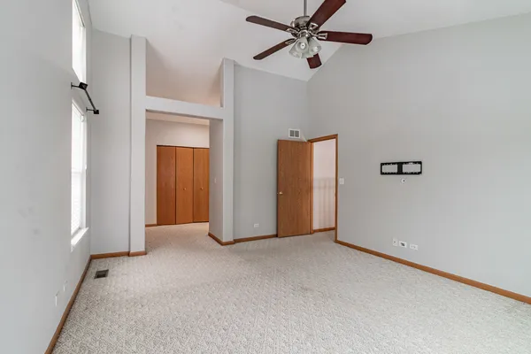 $4,100 | 276 Pembrook Lane, Mundelein, IL 60060
