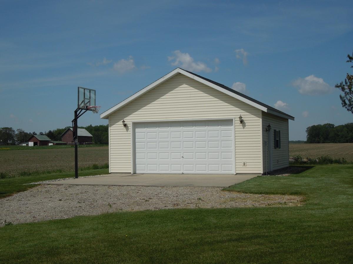 10810 State Rte 101 Monroeville, IN 46773 - Photo 2 of 25