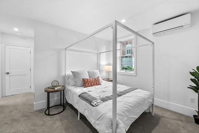 $1,299,000 | 132 Elm Street, Marblehead, MA 01945