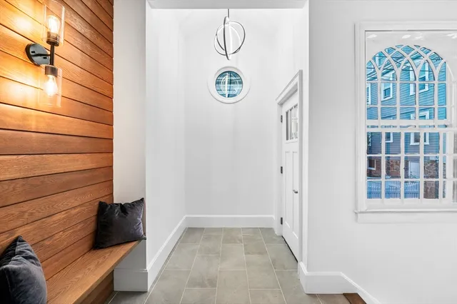 $1,299,000 | 132 Elm Street, Marblehead, MA 01945