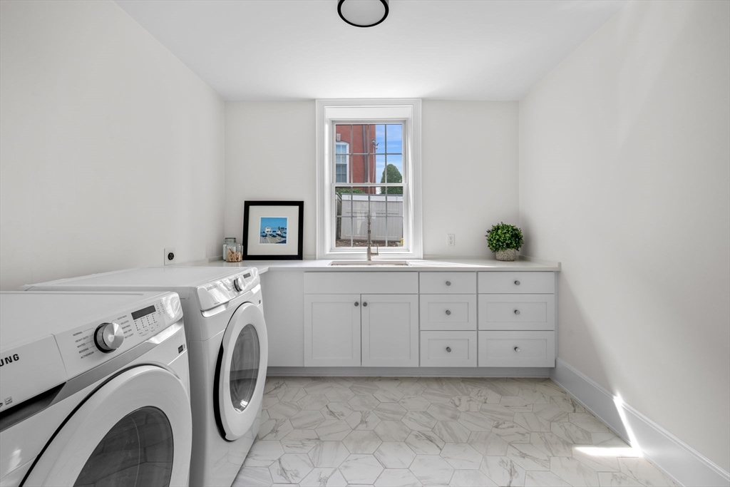 132 Elm Street Marblehead, MA 01945 - Photo 32 of 36