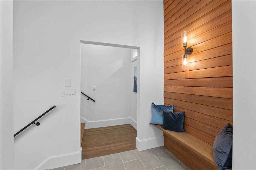 132 Elm Street Marblehead, MA 01945 - Photo 4 of 36