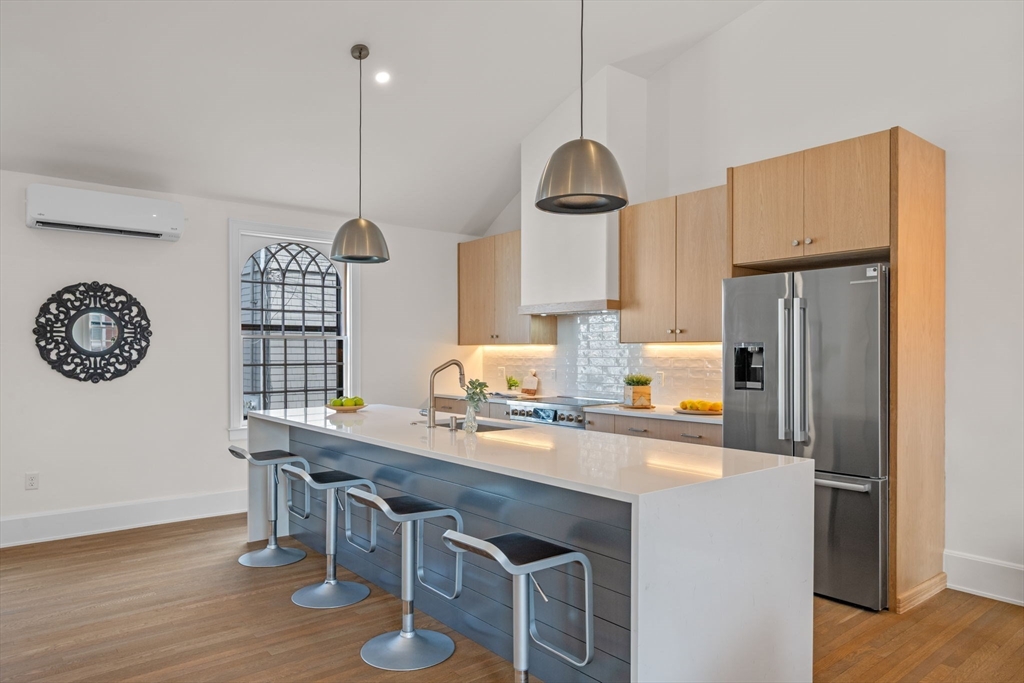 132 Elm Street Marblehead, MA 01945 - Photo 8 of 36