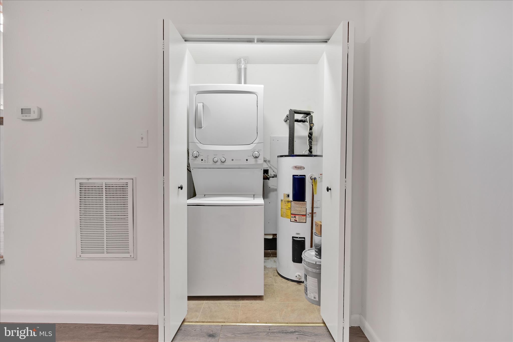 709 Hill Road, Unit 7 Wernersville, PA 19565 - Photo 22 of 24 a utility room with dryer and washer