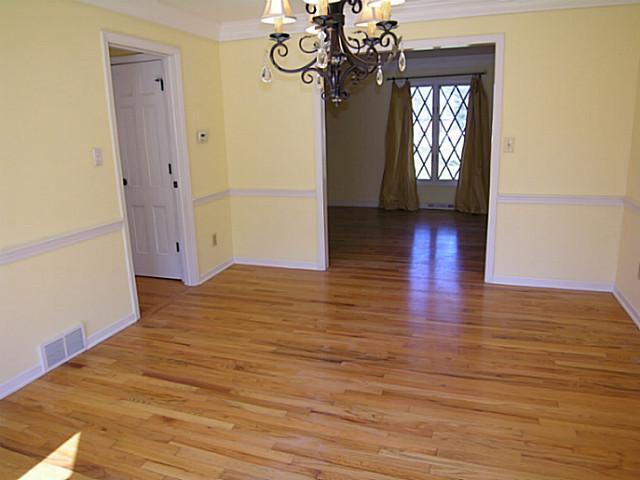 2351 Lane Road Columbus, OH 43220 - Photo 3 of 23