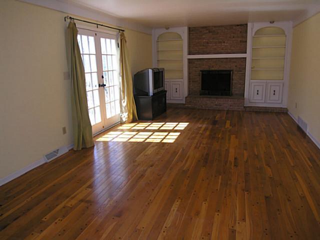 2351 Lane Road Columbus, OH 43220 - Photo 9 of 23