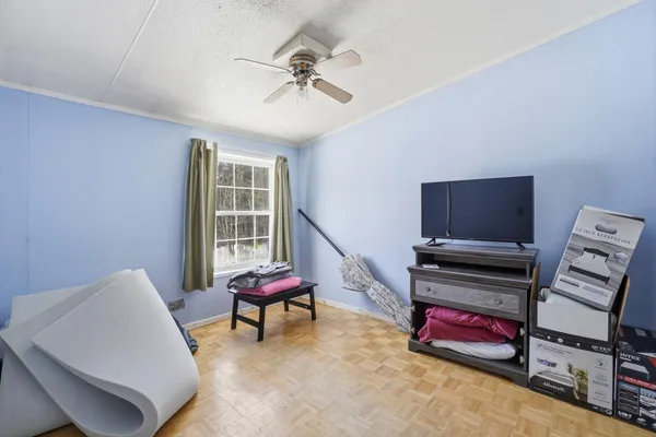 $225,000 | 5 Chick Hill Road, Clifton, ME 04428