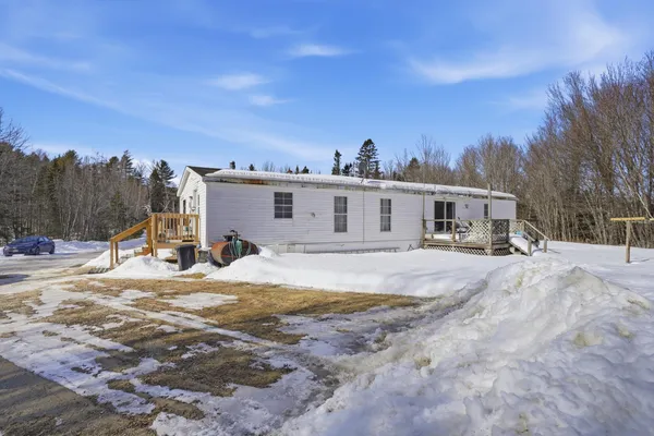 $225,000 | 5 Chick Hill Road, Clifton, ME 04428