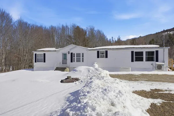 $225,000 | 5 Chick Hill Road, Clifton, ME 04428