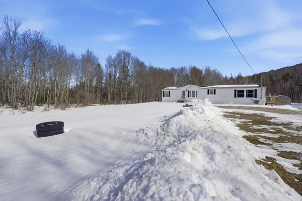 $225,000 | 5 Chick Hill Road, Clifton, ME 04428