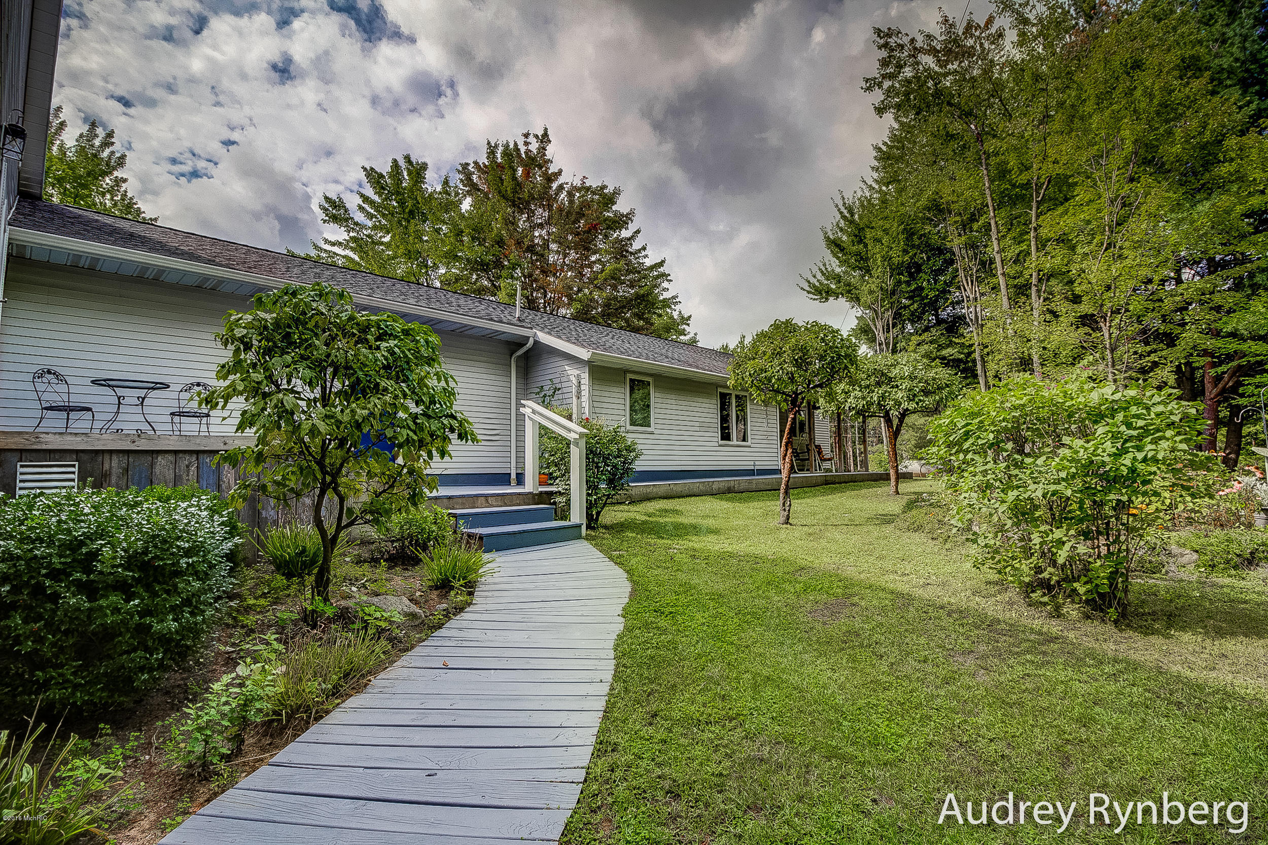 4720 Northwest Lake Road Lakeview, MI 48850 - Photo 20 of 21 Audrey-15