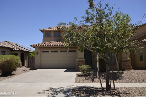 $2,350 | 3995 East Trigger Way, Gilbert, AZ 85297