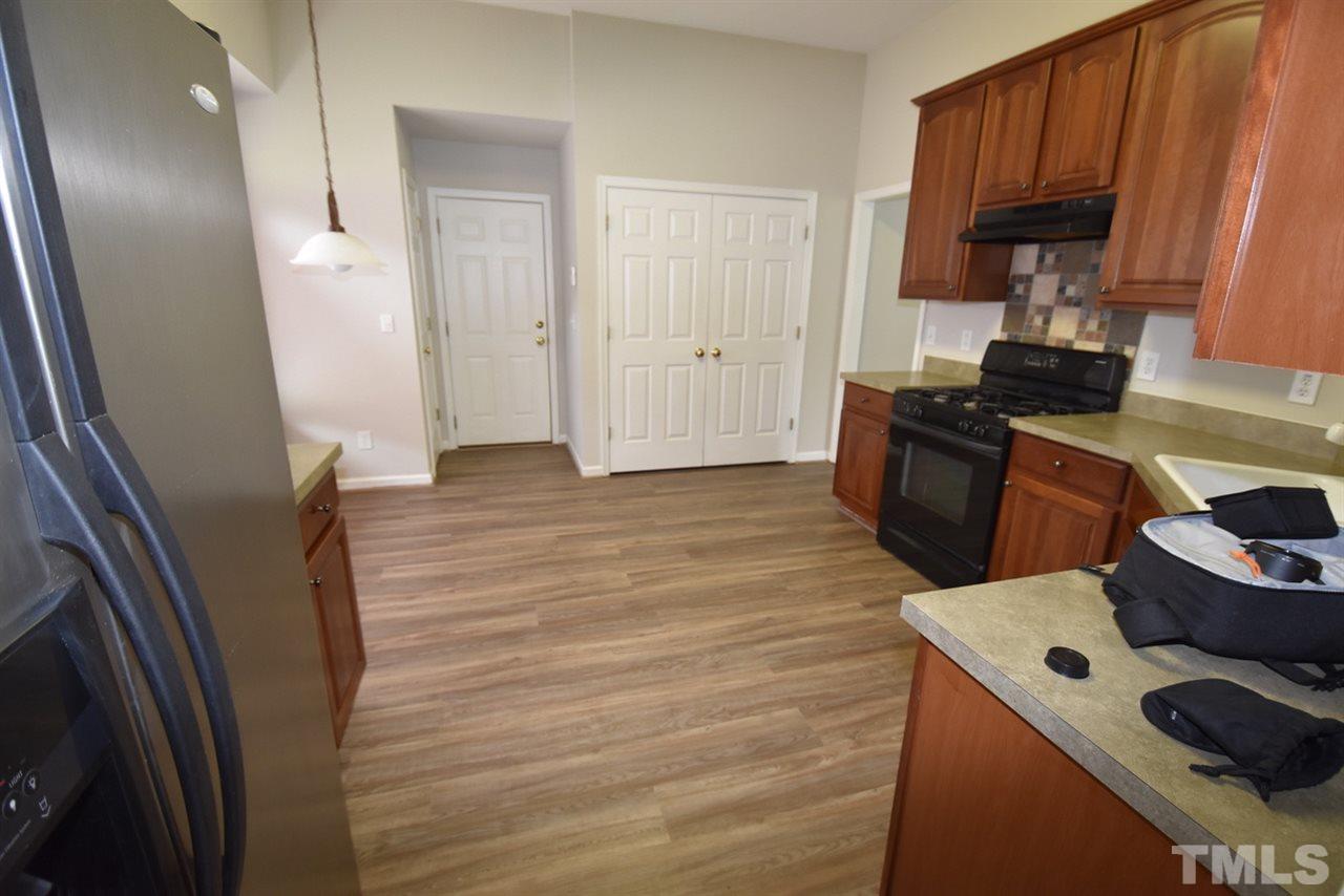 1812 Hanford Hills Road Graham, NC 27253 - Photo 7 of 22 Gallery Image 7