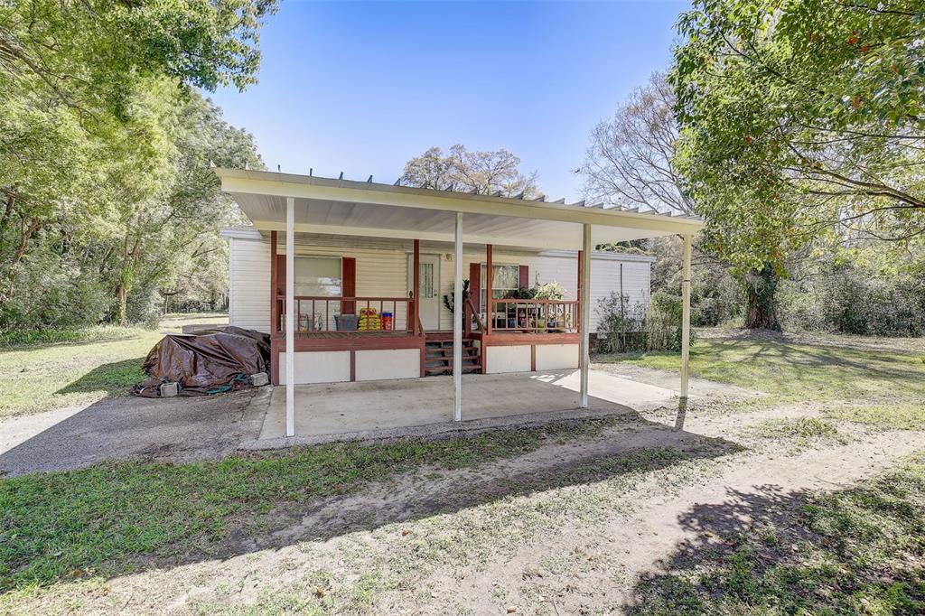 6734 Wire Road Zephyrhills, FL 33542 - Photo 4 of 13 Gallery Image 4