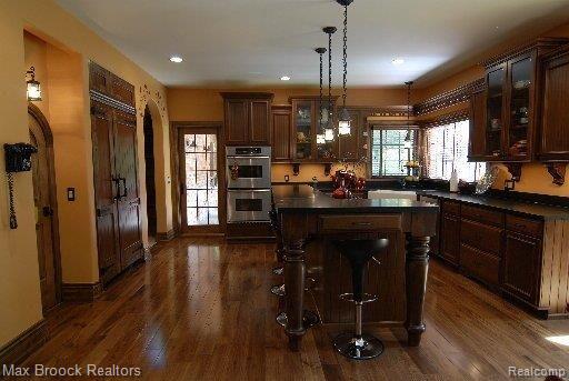 7668 Devins Ridge Clarkston, MI 48348 - Photo 6 of 20 gourmet kitchen