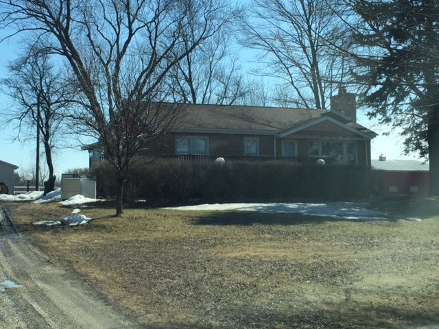 209.3-ac Monee Manhattan And Ridgeland Avenue Monee, IL 60449 - Photo 2 of 5 a backyard of a house with trees