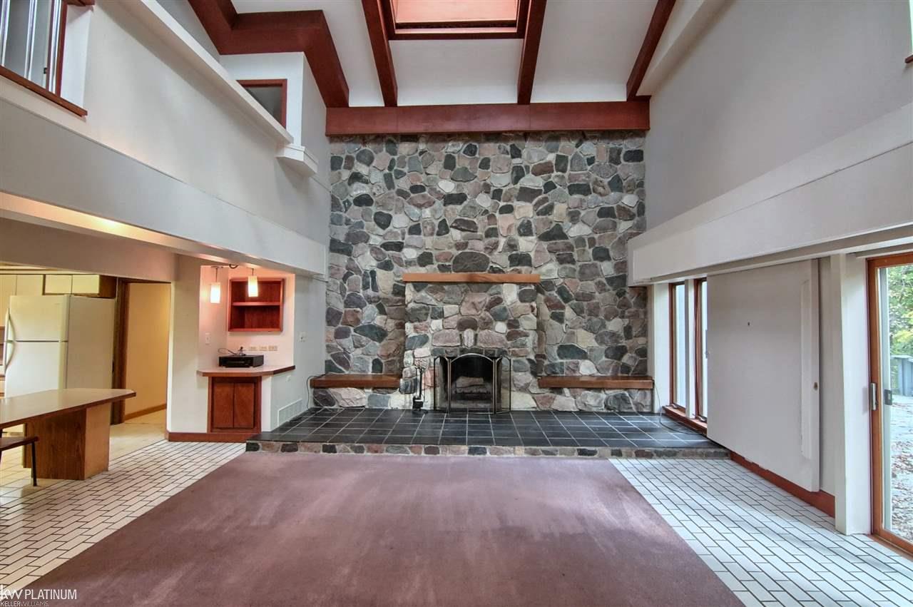 1793 Kennedy Road St. Clair, MI 48079 - Photo 6 of 41 31305892-5.JPG