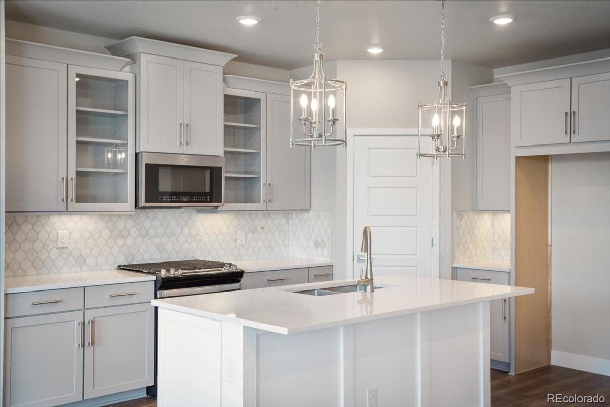 8236 Mount Harvard Road Littleton, CO 80125 - Photo 12 of 35 Gallery Image 12