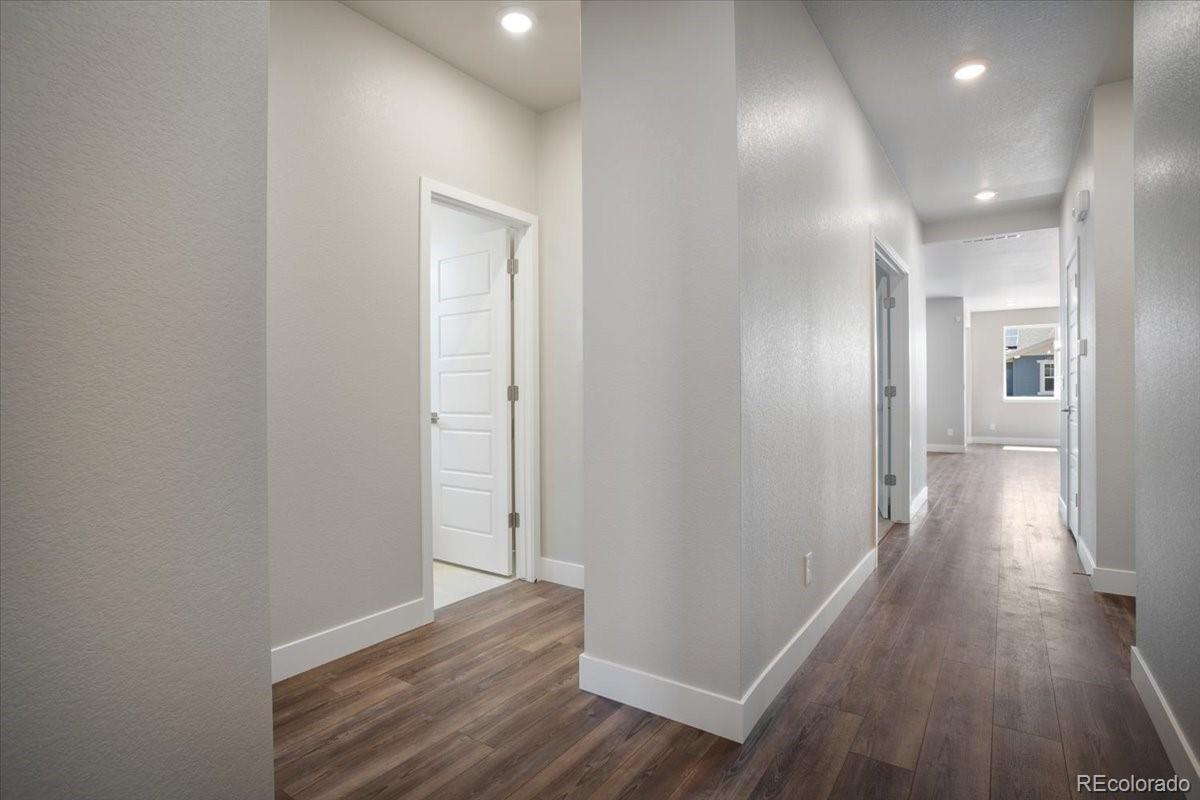 8236 Mount Harvard Road Littleton, CO 80125 - Photo 7 of 35 Gallery Image 7
