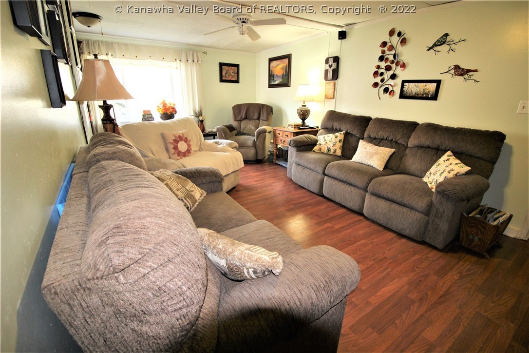 5023 Elk River Road South Elkview, WV 25071 - Photo 8 of 27 Gallery Image 8