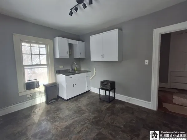 $82,500 | 11 Prather Avenue, Jamestown, NY 14701