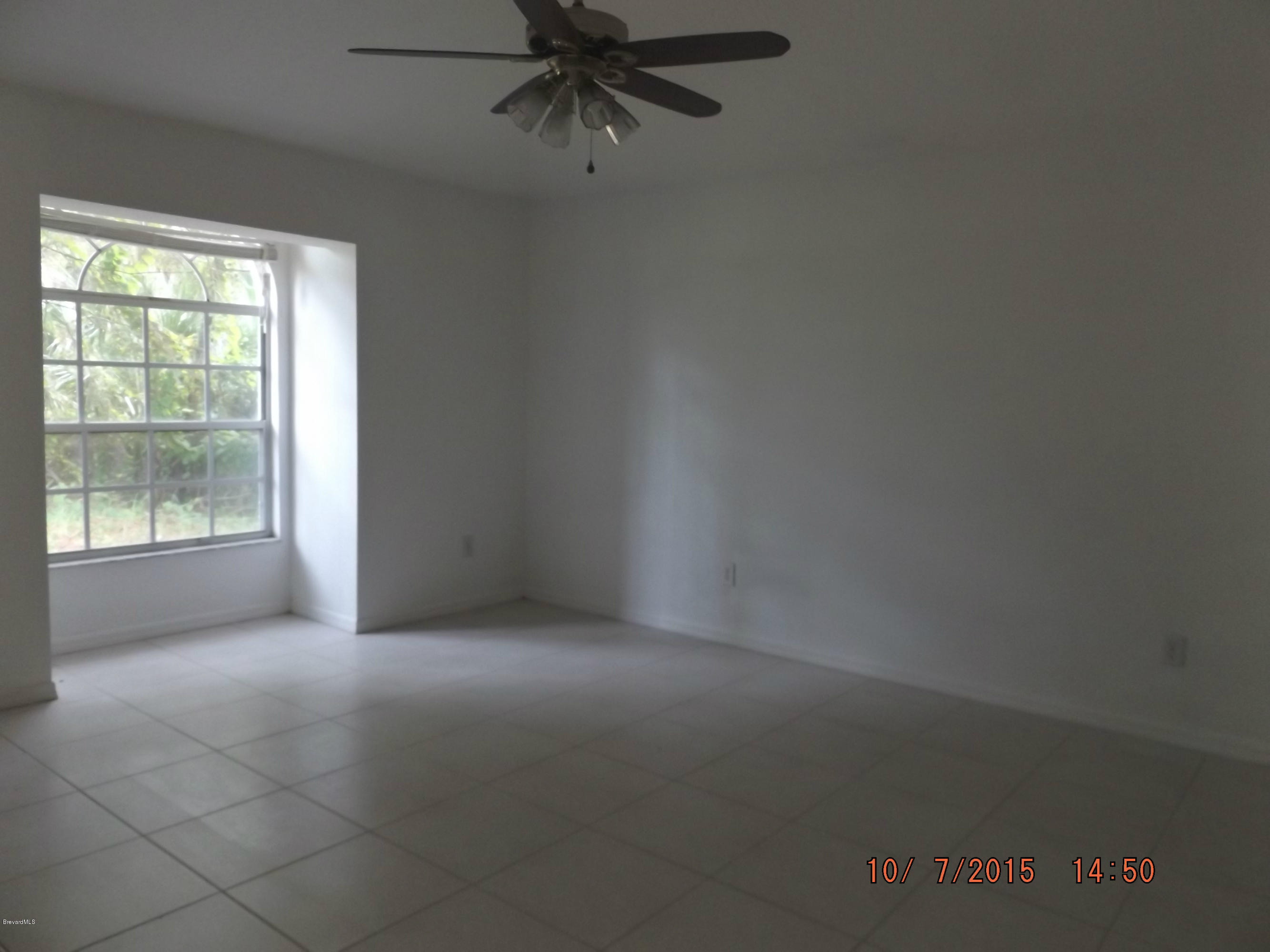 285 Northwest Valencia Road Melbourne, FL 32904 - Photo 2 of 15 DSCF8369