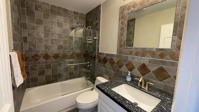 $2,100 | 510 Flanders P, Delray Beach, FL 33484