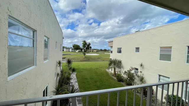 $2,100 | 510 Flanders P, Delray Beach, FL 33484